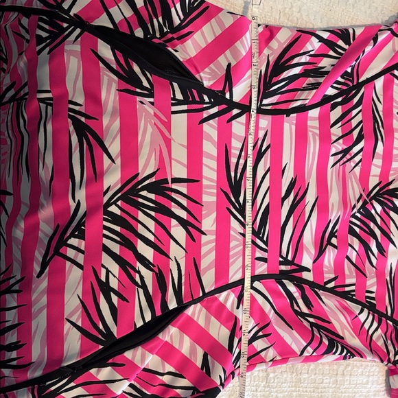 Tail golf dress short sleeves size med - Picture 9 of 9